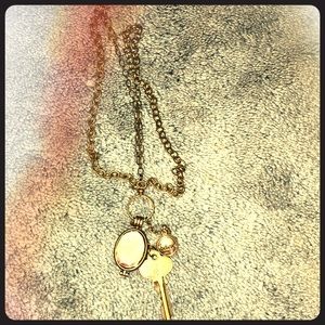 Beautiful gold rusted necklace